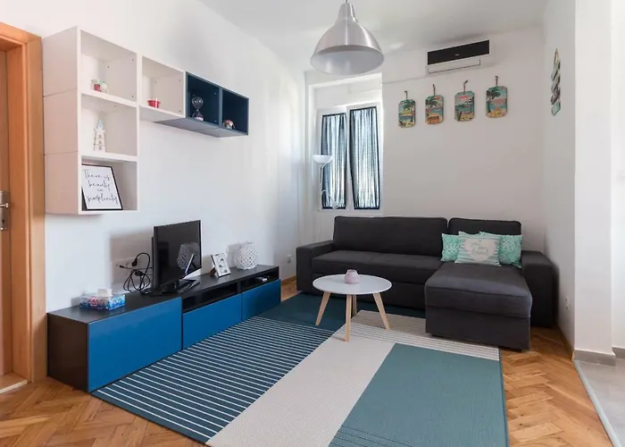 Zdenka New&Cozy Central Apartment